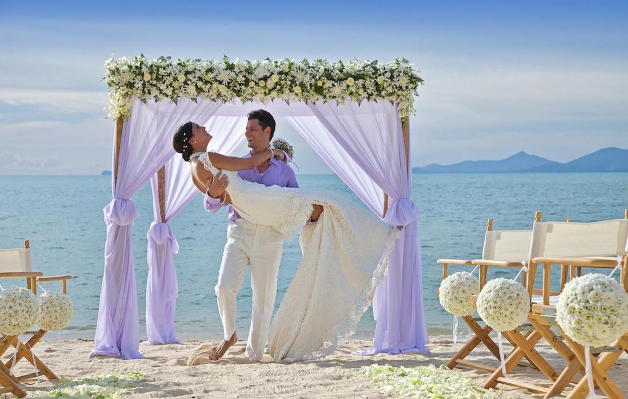 Upni Duniya - Luxury, Beachfront 9-Suites Villa Bang Rak Beach  Room photo