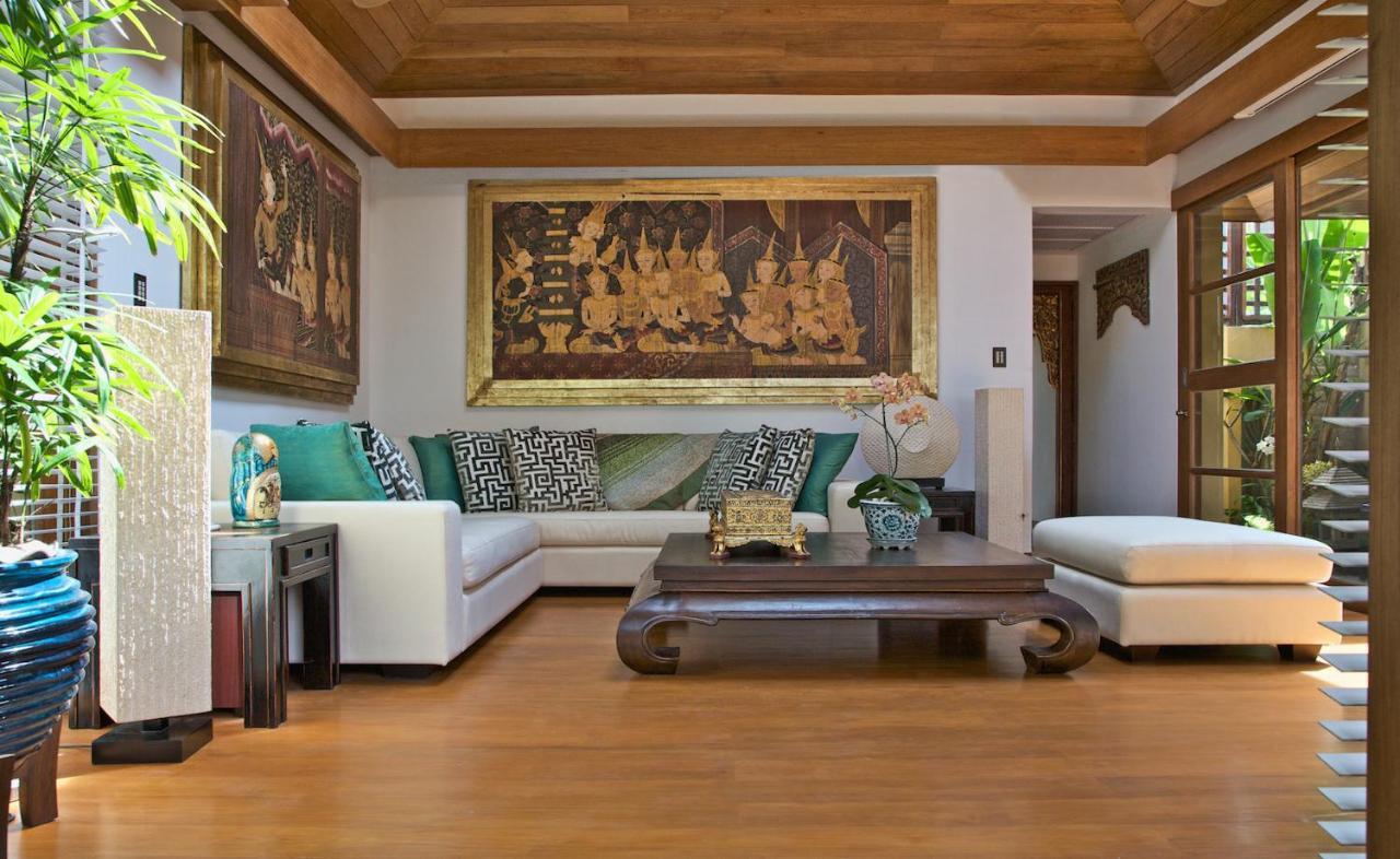Upni Duniya - Luxury, Beachfront 9-Suites Villa Bang Rak Beach  Room photo